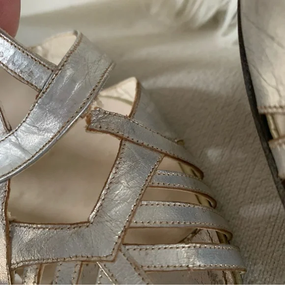 Antique 1920s Silver Leather T-Strap Art Deco Heels - Picture 2 of 16